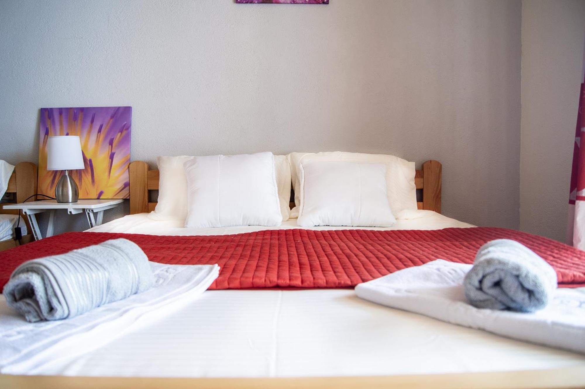 Villa Lakeview Paradise Pestani Kültér fotó