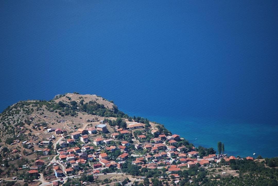 Villa Lakeview Paradise Pestani Kültér fotó