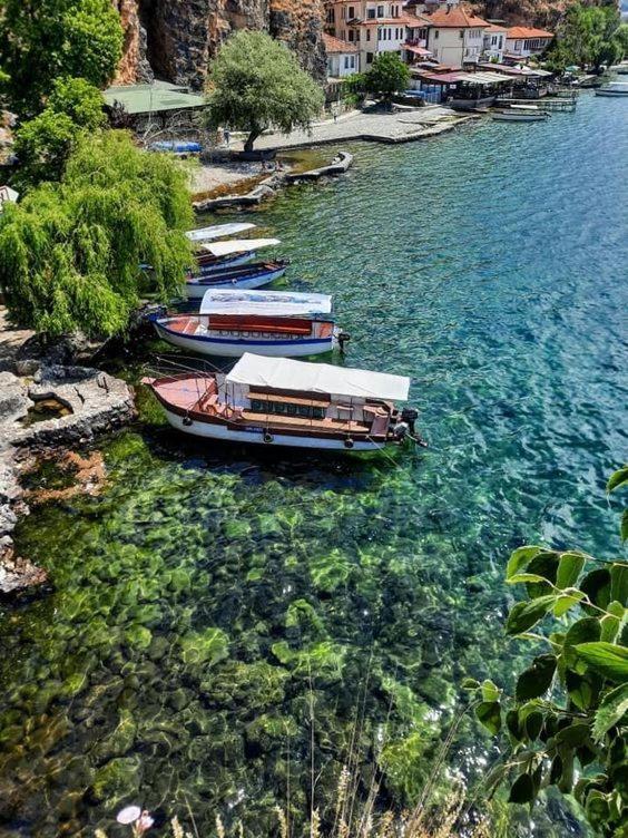 Villa Lakeview Paradise Pestani Kültér fotó